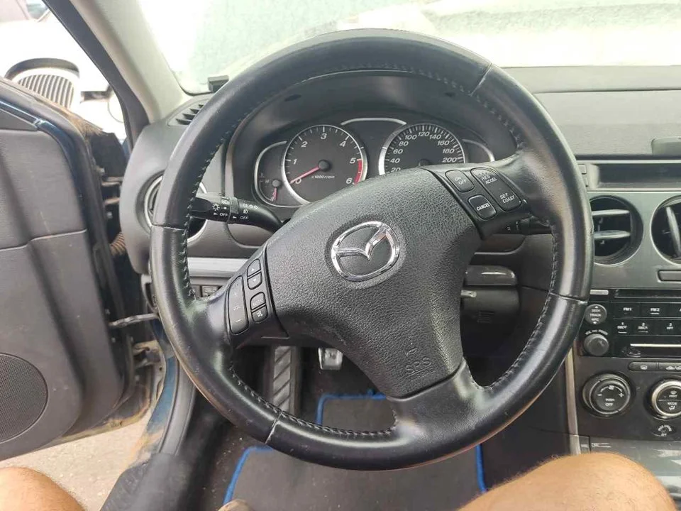 Foto de VOLANTE MAZDA 6 BERLINA (GG) 2.0 Diesel CAT (143 CV / 105 KW) referencia GS12000720