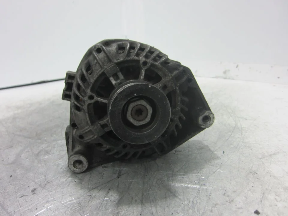 Foto de ALTERNADOR BMW SERIE 3 BERLINA (E36) referencia 2545967