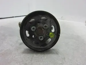 Foto de BOMBA DIRECCION VOLKSWAGEN GOLF IV BERLINA (1J1)(10.1997) referencia 038145255B