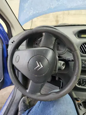 Foto de VOLANTE CITROEN C2 1.1  (60 CV / 44 KW)