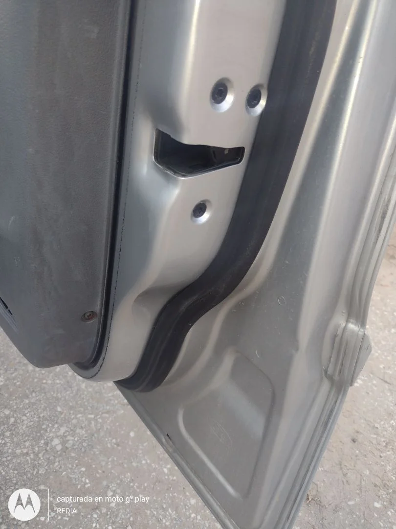 Foto de CERRADURA PUERTA DELANTERA DERECHA FORD S-MAX (CA1) 2.0 TDCi CAT (140 CV / 103 KW)