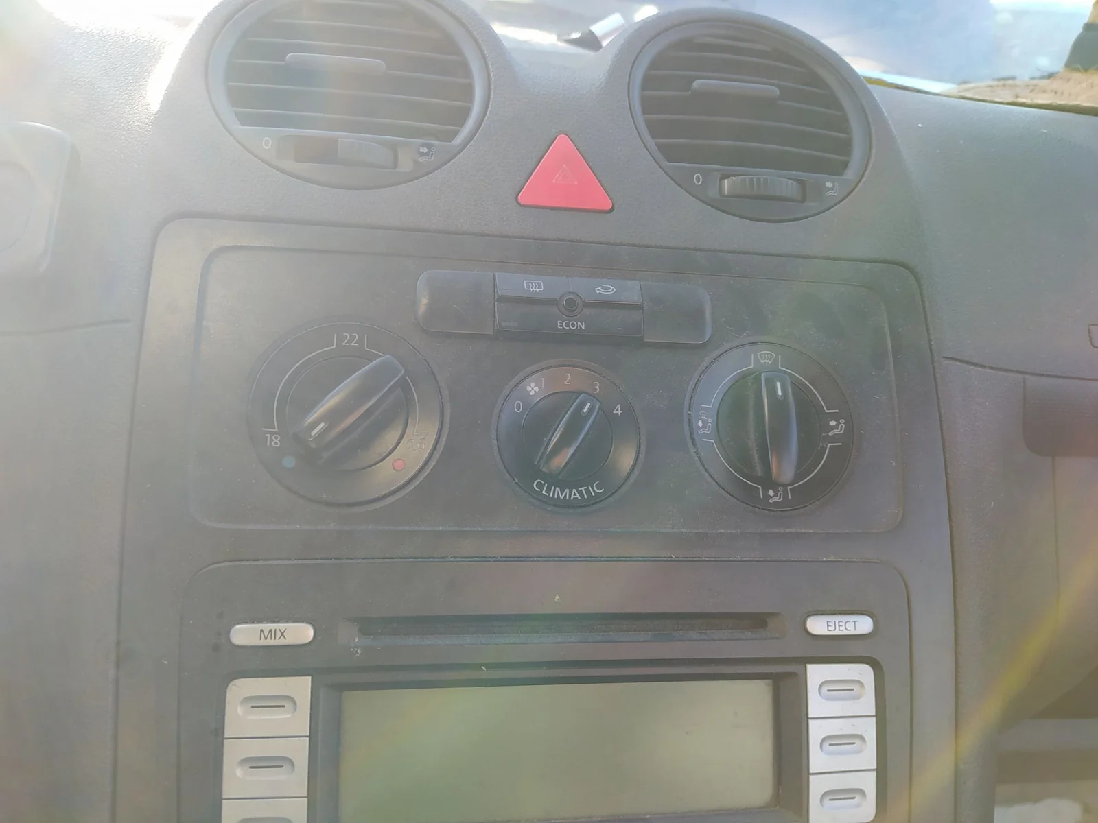 Foto de MANDO CALEFACCION / AIRE ACONDICIONADO VOLKSWAGEN CADDY (2K)(02.2004) 1.9 TDI (BSU) (75 CV / 55 KW)