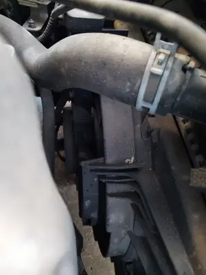 Foto de ELECTROVENTILADOR RADIADOR AIRE ACONDICIONADO FORD TRANSIT COURIER (C4A) 1.5 TDCi CAT (95 CV / 70 KW) referencia JT768C607DB