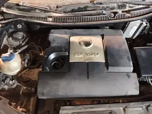 Foto de TAPA MOTOR VOLKSWAGEN POLO IV (9N1)
