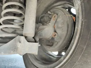 Foto de MANGUETA TRASERA DERECHA VOLKSWAGEN POLO IV (9N1) 1.4 16V (75 CV / 55 KW)