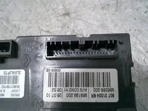 Foto de MOTOR ELEVALUNAS DELANTERO IZQUIERDO RENAULT MEGANE III BERLINA 5P 1.5 dCi Diesel (106 CV / 78 KW) referencia 807310246R foto 2