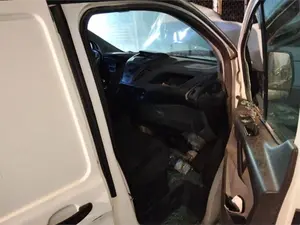 Foto de GOMAS CONTORNO PUERTA FORD TRANSIT CUSTOM FURGÓN (TTF)