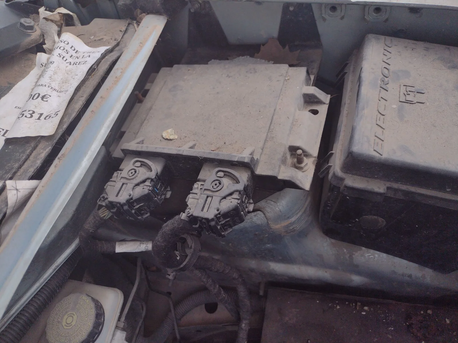 Foto de CENTRALITA MOTOR UCE PEUGEOT PARTNER (S2) 1.9 Diesel (69 CV / 51 KW) referencia 1939TV