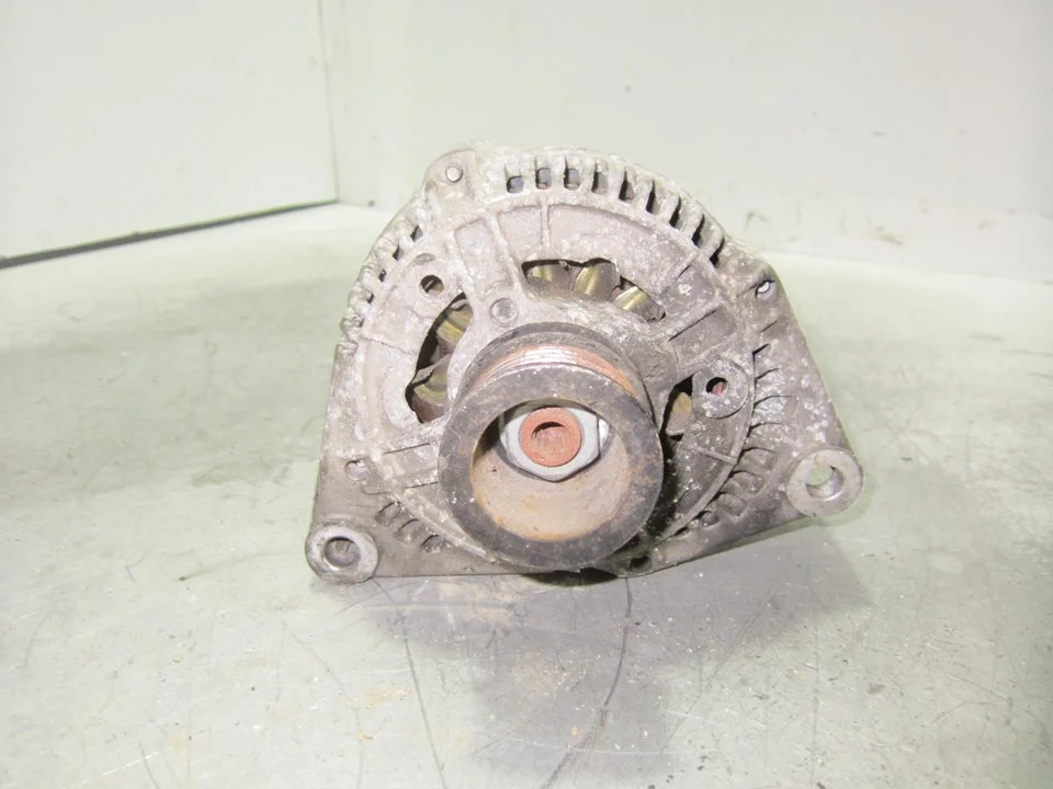 Foto de ALTERNADOR MERCEDES-BENZ CLK (BM 208) CABRIO 3.2 V6 18V CAT (218 CV / 160 KW) referencia 0123320010