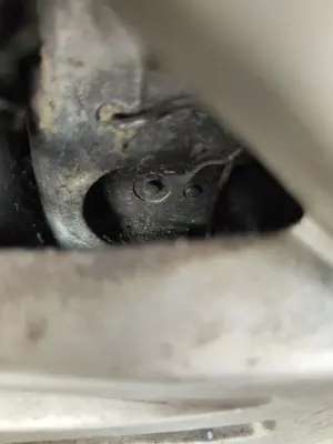 Foto de PINZA DE FRENO TRASERA IZQUIERDA VOLVO S60 BERLINA 2.4 Diesel (126 CV / 93 KW)
