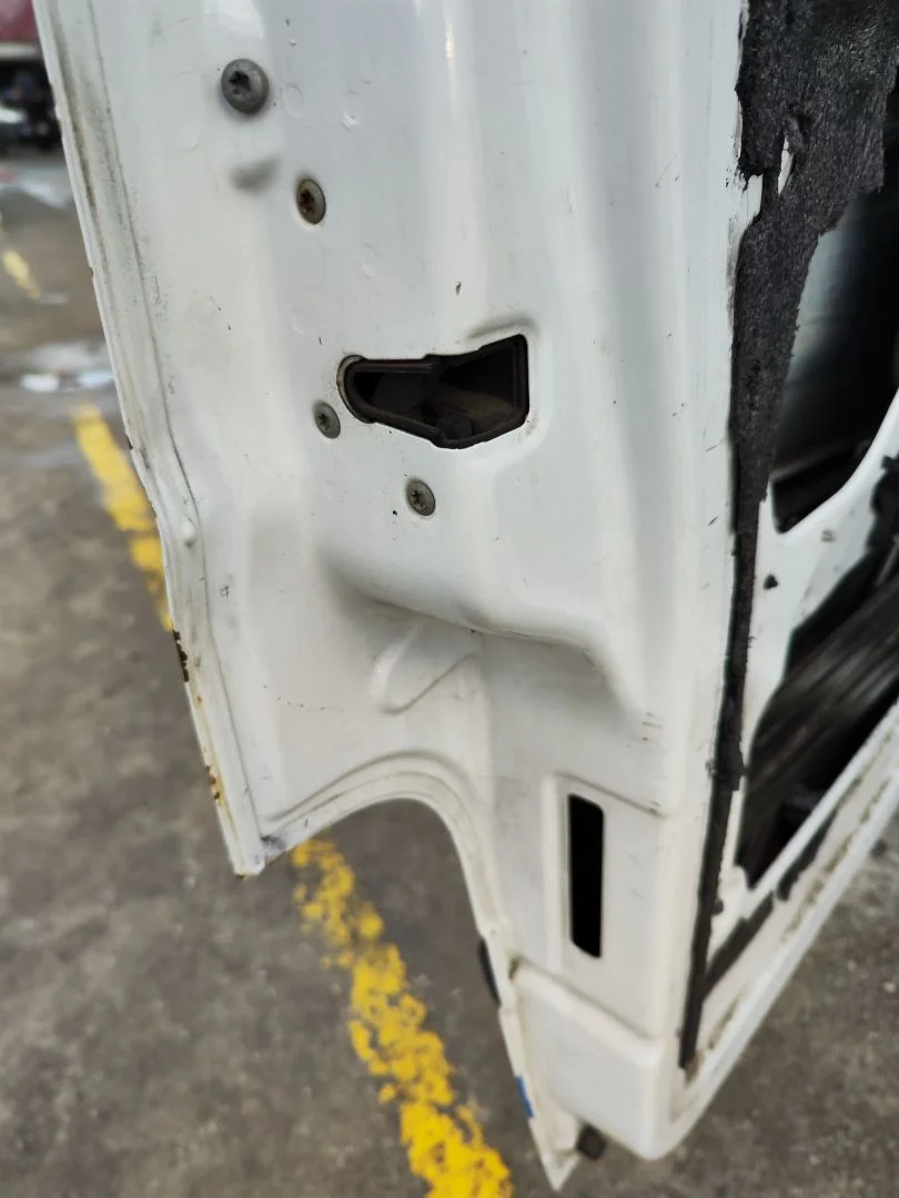 Foto de CERRADURA PUERTA DELANTERA IZQUIERDA MERCEDES-BENZ VITO FURGÓN (639) 2.1 CDI CAT (109 CV / 80 KW)