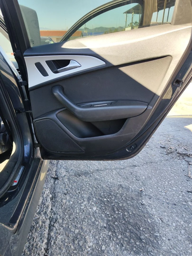 Foto de GUARNECIDO PUERTA TRASERA DERECHA AUDI A6 AVANT (4GD) 2.0 16V TDI (190 CV / 140 KW) referencia 4F0867304