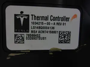 Foto de CENTRALITA CALEFACCION TESLA MODEL S eléctrico 270 kW (367 CV / 270 KW) referencia 103421500A foto 4