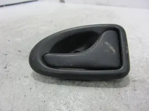 Foto de MANETA EXTERIOR DELANTERA DERECHA RENAULT MEGANE I FASE 2 COUPE (DA...) 1.6  (107 CV / 79 KW) referencia 7700830079