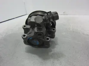 Foto de BOMBA DIRECCION FORD FOCUS BERLINA (CAK) referencia XS4E3A733AC foto 4