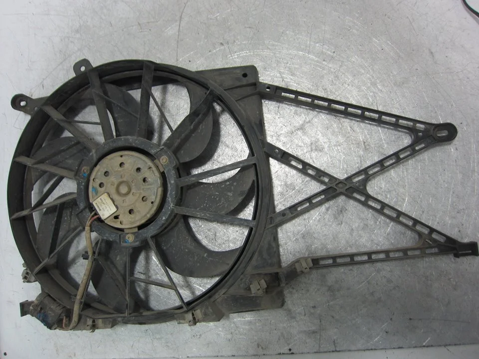 Foto de ELECTROVENTILADOR OPEL ASTRA G BERLINA referencia 0130303245