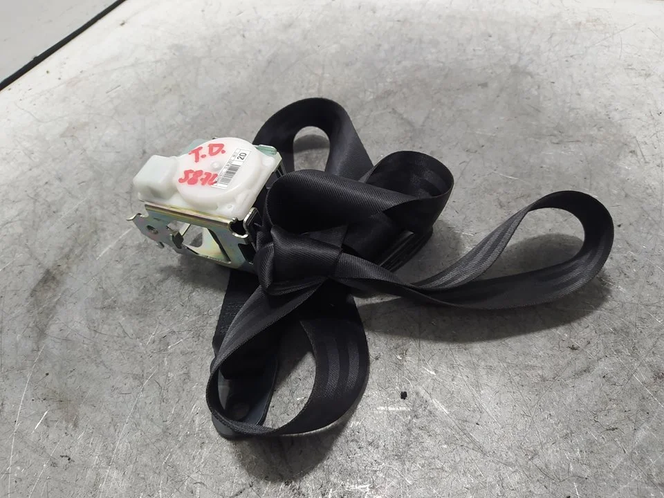 Foto de CINTURON SEGURIDAD TRASERO DERECHO CITROEN C4 PICASSO 1.6 HDi FAP (112 CV / 82 KW) referencia 9654437877