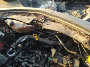 Foto de CONDENSADOR / RADIADOR  AIRE ACONDICIONADO RENAULT CLIO III 1.5 dCi Diesel (68 CV / 50 KW)