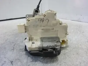 Foto de CERRADURA PUERTA DELANTERA IZQUIERDA AUDI A6 BERLINA (4F2) 4.2 V8 40V (335 CV / 246 KW) referencia 4F1837015