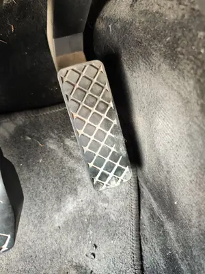 Foto de POTENCIOMETRO PEDAL VOLKSWAGEN PASSAT VARIANT (3B5) 1.9 TDI (110 CV / 81 KW) referencia 8D1721140B