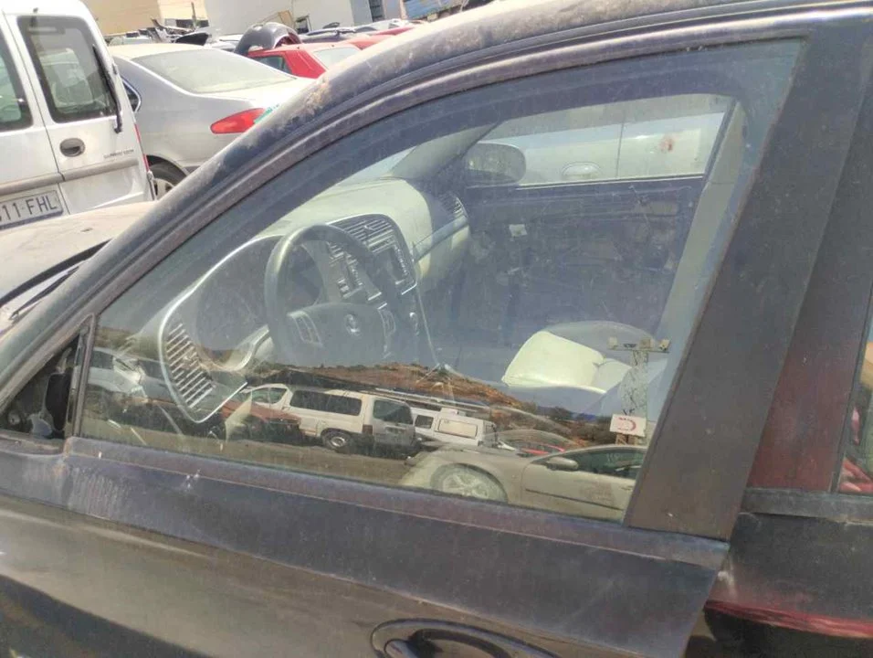 Foto de LUNA DELANTERA IZQUIERDA SAAB 9-3 BERLINA 1.9 TiD CAT (150 CV / 110 KW) referencia 43R001105