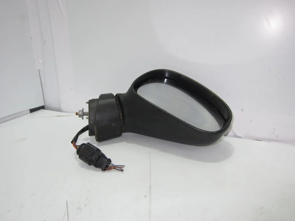 Foto de RETROVISOR DERECHO SEAT LEON (1P1) referencia 010852