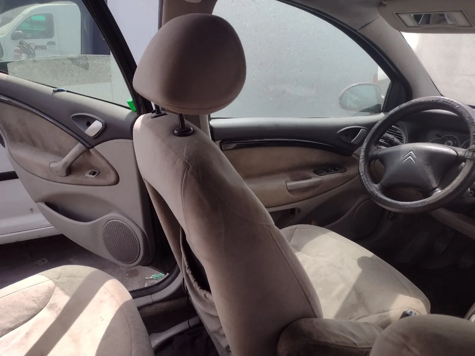 Foto de AIRBAG LATERAL IZQUIERDO CITROEN C5 BERLINA 1.6 HDi CAT (9HY / DV6TED4) (109 CV / 80 KW) referencia 8216GN