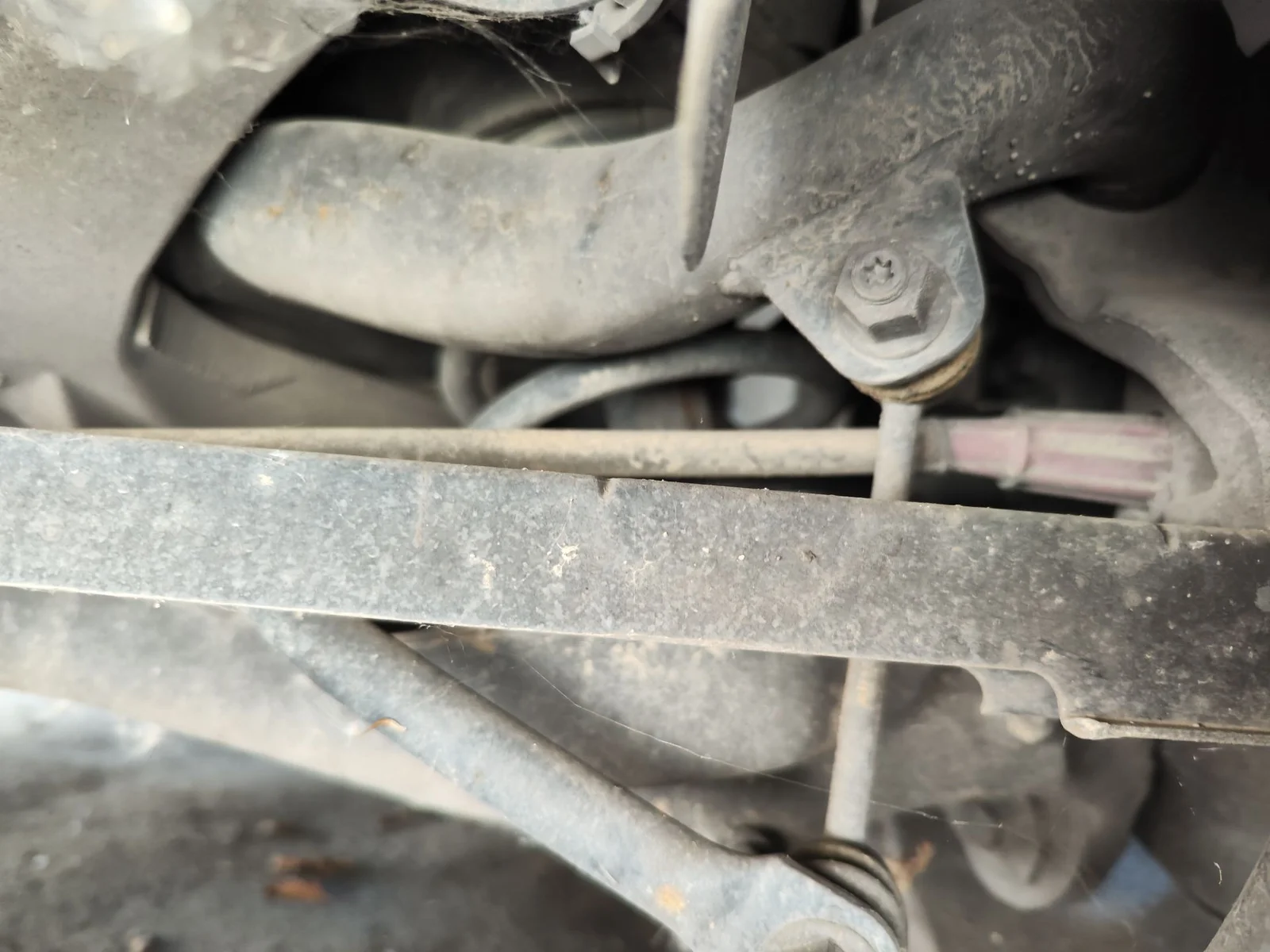 Foto de BRAZO SUSPENSION TRASERO DERECHO VOLVO S60 BERLINA 2.4 Diesel (126 CV / 93 KW) referencia 9157102