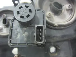 Foto de FARO DERECHO JEEP GRAND CHEROKEE (WJ/WG) 2.7 CRD CAT (163 CV / 120 KW) referencia 55155144 foto 4