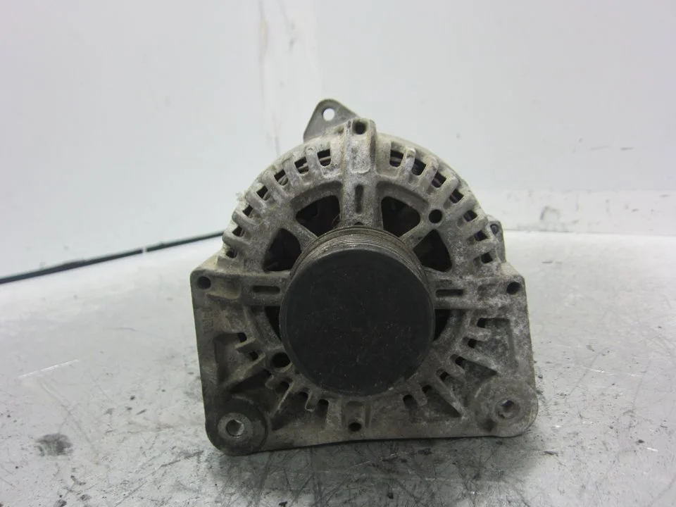 Foto de ALTERNADOR RENAULT MEGANE II BERLINA 5P referencia 8200386806