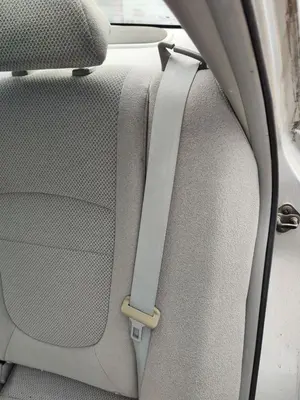 Foto de CINTURON SEGURIDAD TRASERO IZQUIERDO KIA CERATO (LD) 1.5 CRDi (102 CV / 75 KW) referencia 898102F000