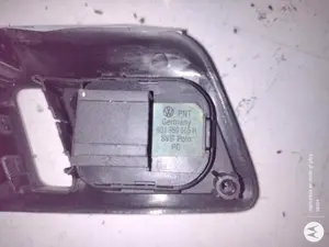 Foto de NO IDENTIFICADO VOLKSWAGEN POLO IV (9N1) 1.4 16V (75 CV / 55 KW) referencia 6Q1959565H foto 4