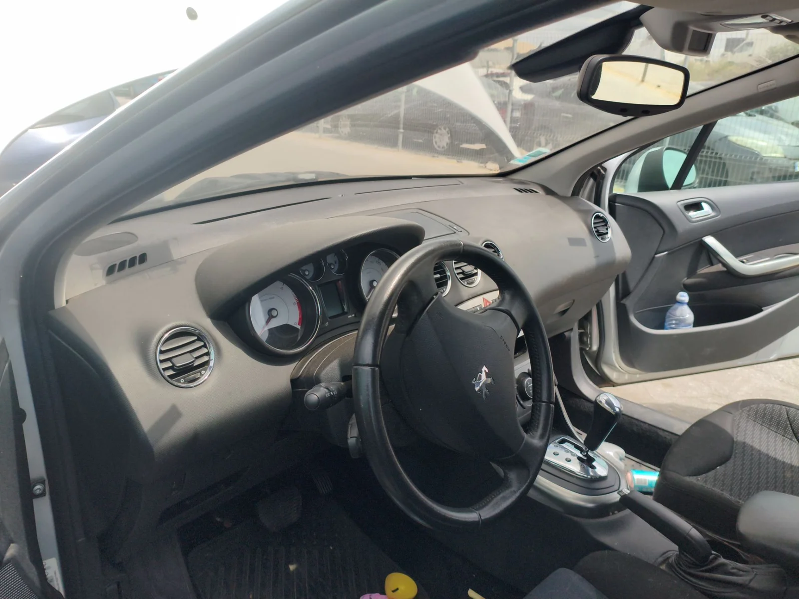 Foto de SALPICADERO PEUGEOT 308 SW 2.0 16V HDi FAP CAT (RHR / DW10BTED4) (136 CV / 100 KW)