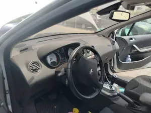 Foto de SALPICADERO PEUGEOT 308 SW 2.0 16V HDi FAP CAT (RHR / DW10BTED4) (136 CV / 100 KW)