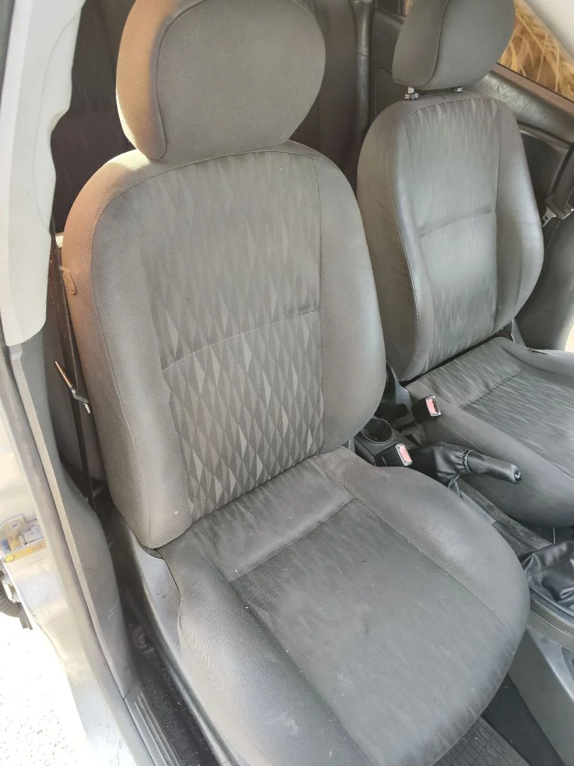 Foto de ASIENTO DELANTERO DERECHO FORD FOCUS FAMILIAR (CAK) 1.8 TDCi Turbodiesel CAT (116 CV / 85 KW)