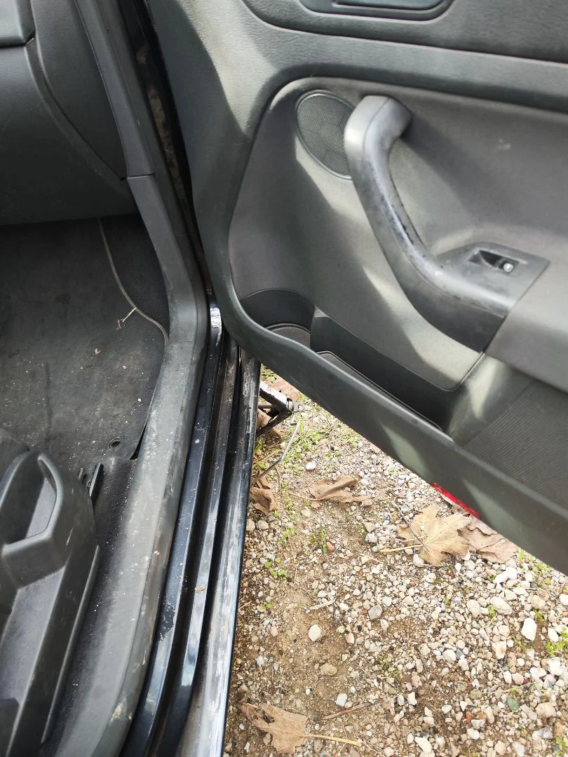 Foto de ELEVALUNAS DELANTERO DERECHO VOLKSWAGEN GOLF PLUS V (5M1) 1.9 TDI (105 CV / 77 KW)