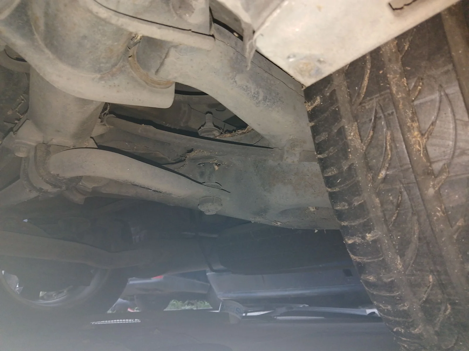 Foto de EJE TRASERO MITSUBISHI GRANDIS (NA0W) 2.0 DI-D CAT (136 CV / 100 KW)