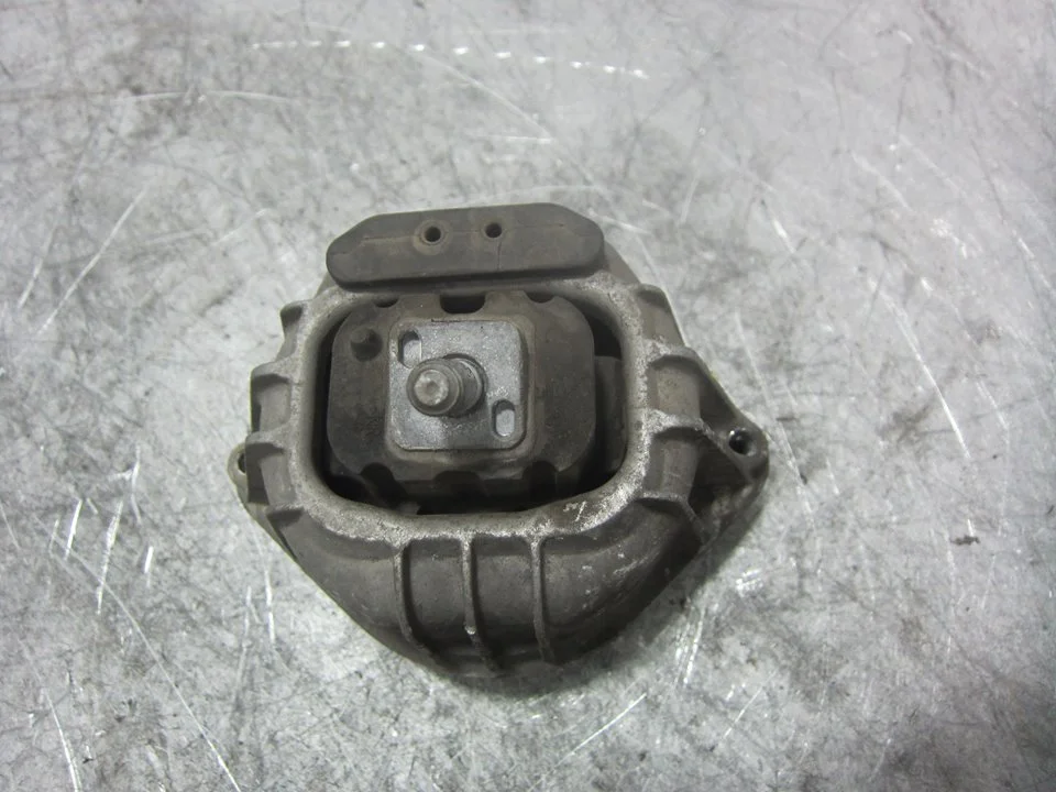 Foto de SOPORTE MOTOR BMW SERIE 3 BERLINA (E90) referencia 676885303