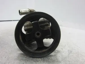 Foto de BOMBA DIRECCION FORD TRANSIT CONNECT (TC7) 1.8 TDCi CAT (75 CV / 55 KW) referencia 2T143A696AE