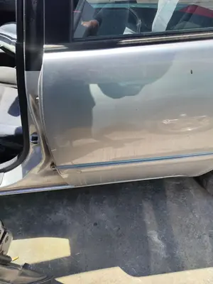 Foto de PUERTA TRASERA IZQUIERDA TOYOTA COROLLA (E11) 2.0 Turbodiesel CAT (90 CV / 66 KW) referencia 6700402141 foto 2