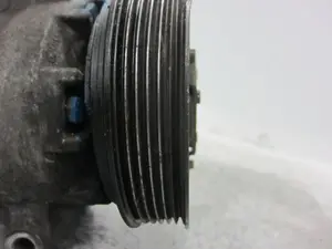 Foto de COMPRESOR AIRE ACONDICIONADO RENAULT MEGANE II BERLINA 3P referencia 6561318 foto 4