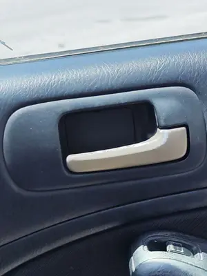 Foto de MANETA INTERIOR DELANTERA DERECHA HONDA CIVIC AERODECK (MB/MC) 1.6 CAT (D 16 B 2) (116 CV / 85 KW)