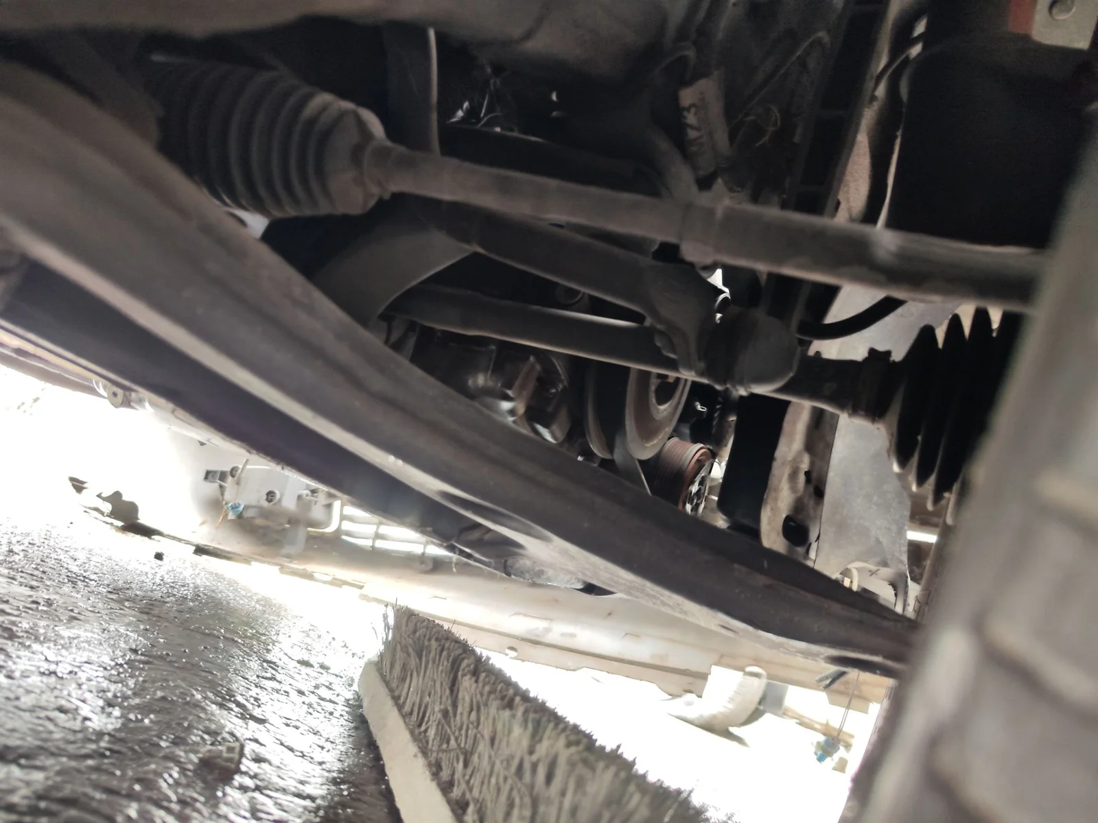 Foto de EJE DELANTERO / CUNA MOTOR OPEL ZAFIRA A 2.0 DTI (101 CV / 74 KW)