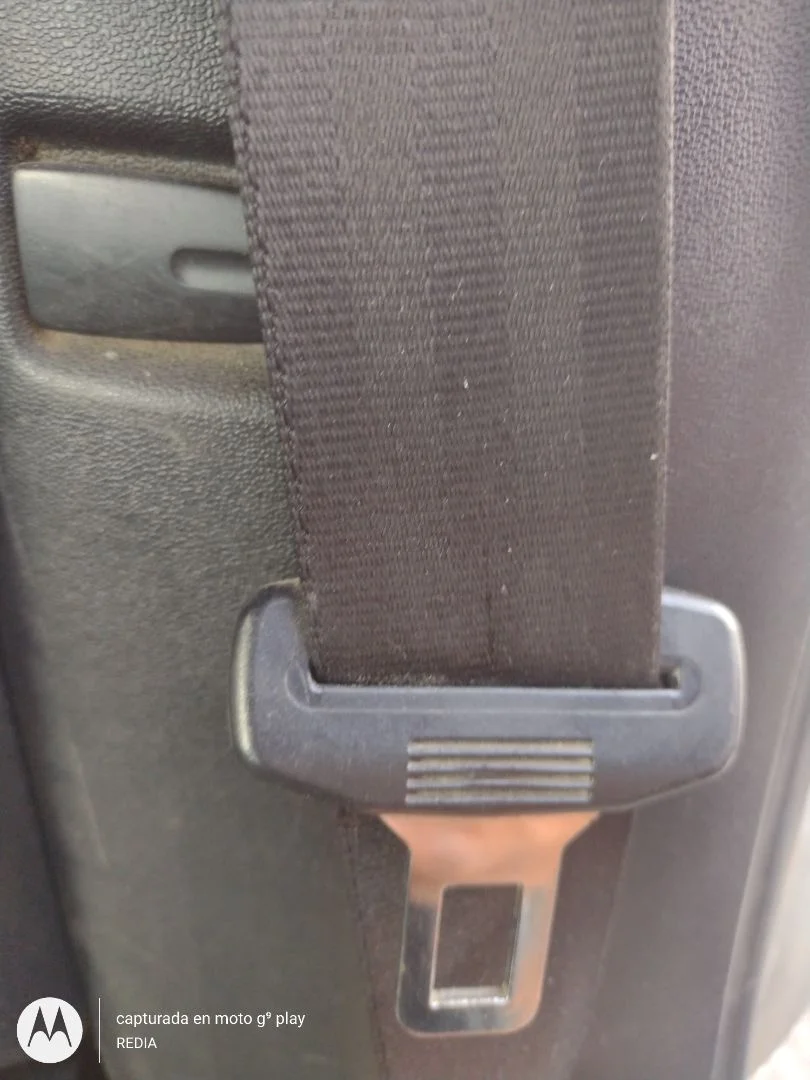 Foto de CINTURON SEGURIDAD TRASERO DERECHO SEAT LEON (1P1) 1.9 TDI (105 CV / 77 KW)