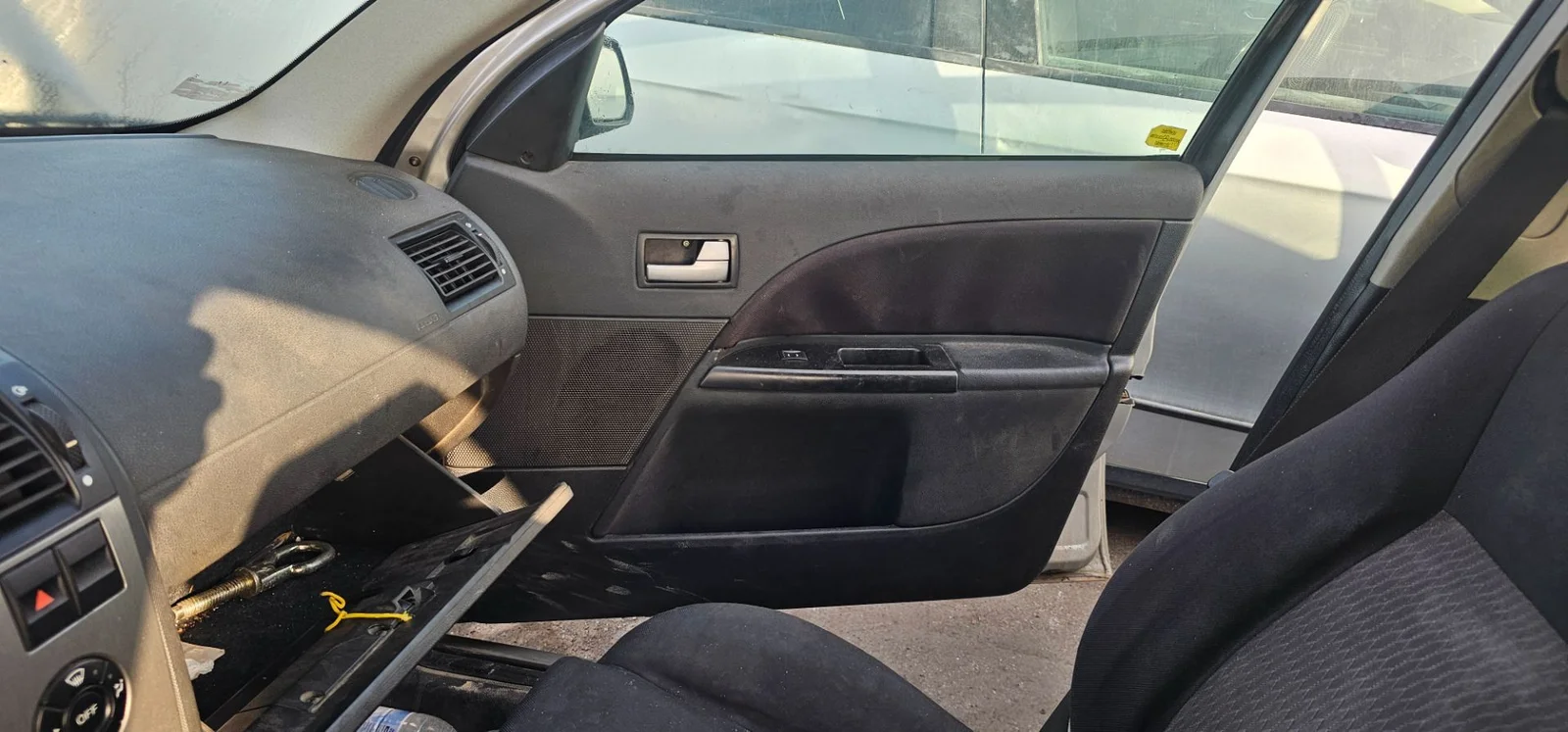 Foto de ELEVALUNAS DELANTERO DERECHO FORD MONDEO BERLINA (GE) 2.0 16V DI TD CAT (116 CV / 85 KW) referencia 1417697
