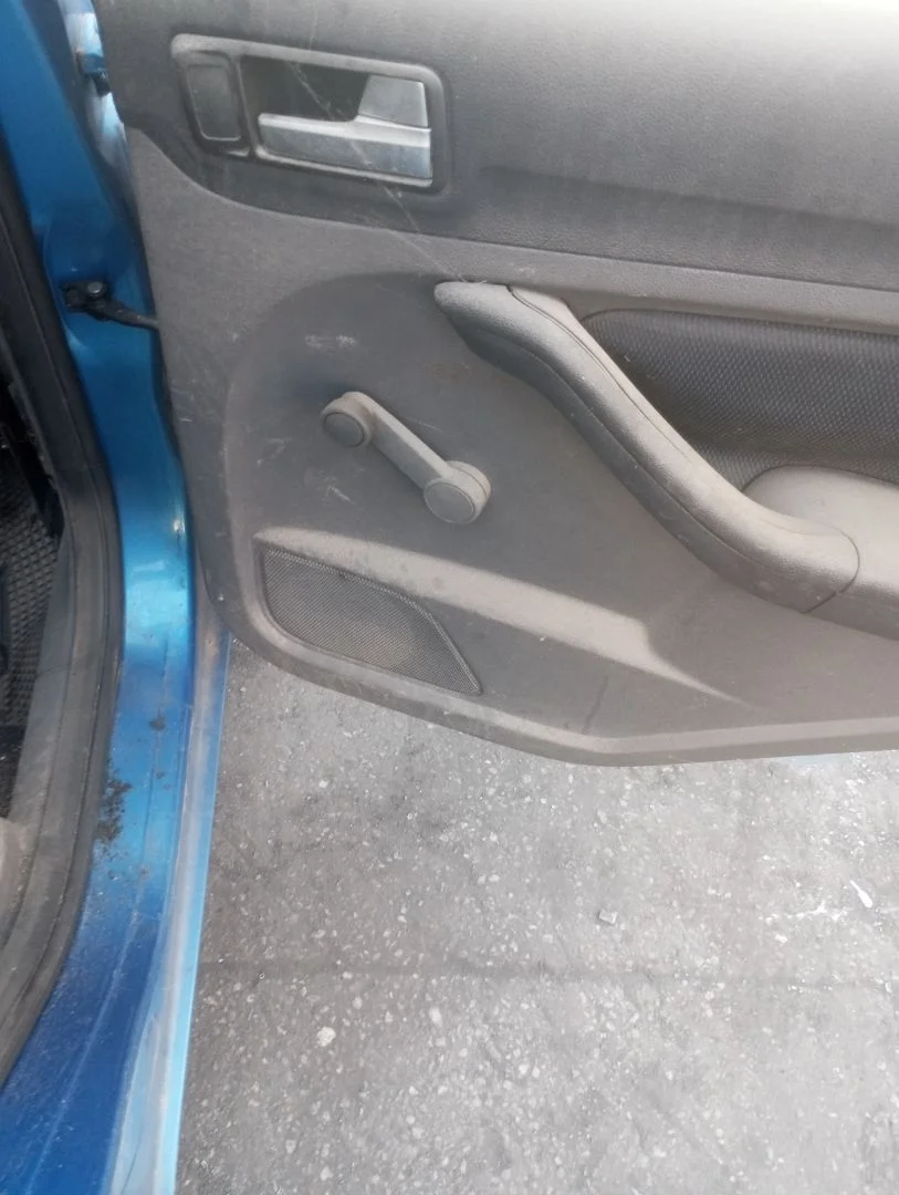 Foto de ELEVALUNAS TRASERO DERECHO FORD FOCUS BERLINA (CAP) 1.6 TDCi CAT (109 CV / 80 KW)