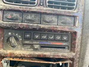 Foto de MANDO CALEFACCION / AIRE ACONDICIONADO SSANGYONG KORANDO 2.9 Turbodiesel CAT (120 CV / 88 KW)