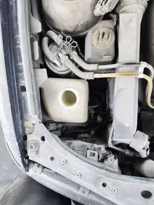 Foto de DEPOSITO LIMPIA AUDI A3 (8L) 1.9 TDI (110 CV / 81 KW)