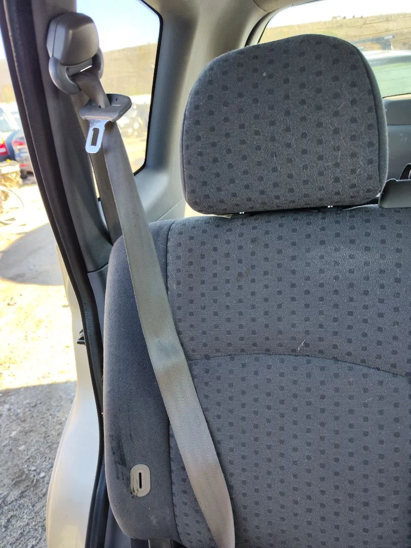 Foto de CINTURON SEGURIDAD TRASERO DERECHO KIA CARENS (RS) 1.8 16V CAT (126 CV / 93 KW)