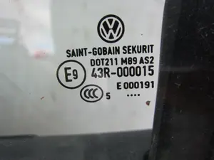 Foto de LUNA TRASERA IZQUIERDA VOLKSWAGEN POLO IV (9N3) 1.4 FSI (86 CV / 63 KW) referencia 43R00015 foto 3